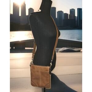 Vintage COACH Crossbody Swingpack Saddle Brown Leather 7x8.5